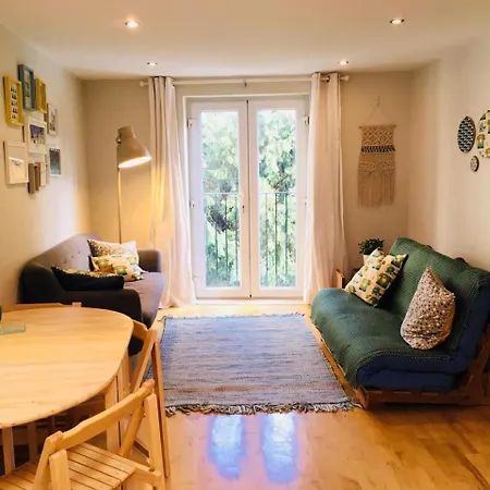Contemporary 2 Bedroom In City Centre Appartement